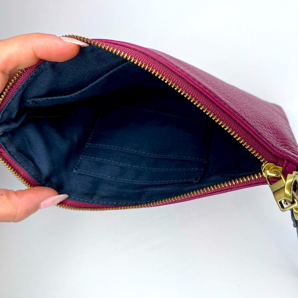 Fossil women’s wristlet - Picture 6 of 7